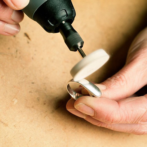 אביזר משחת הברקה 421 דרמל תוצרת Dremel