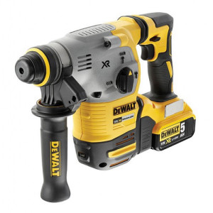פטישון נטען 5Ah 18V מבית DeWalt