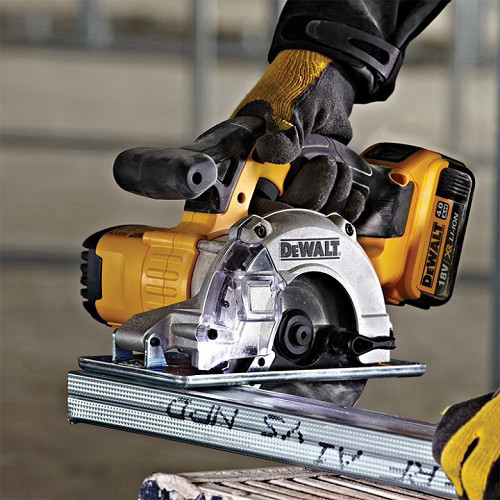מסור עגול לברזל 1/2 5 DeWalt נטען 4Ah 18V