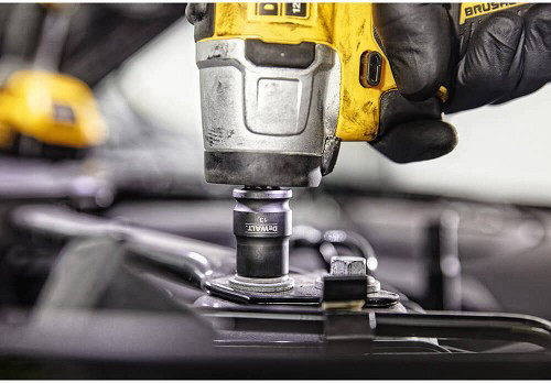 מפתח בוקסות 3/8 DeWalt נטען 12V 2Ah