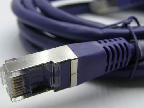  כבל רשת 2מ' לתקשורת RJ45 מסוכך CAT6E
