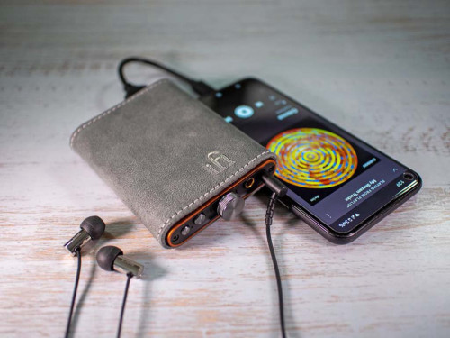 ממיר DAC ומגבר אוזניות נייד iFi audio Hip-DAC V2