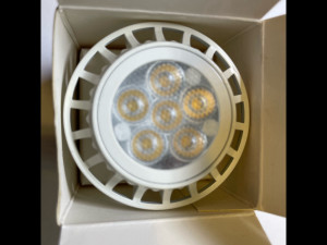 דקרויקה 12V לעמעום 6W AC/DC 4000K MR16 ACTEC
