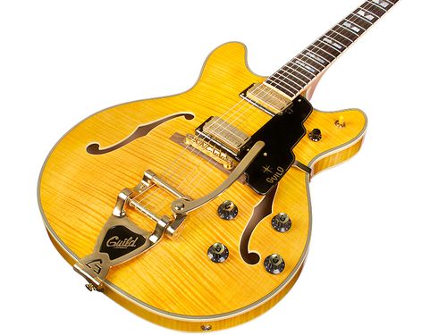 זוית נוספת Guild Starfire VI Flamed Maple