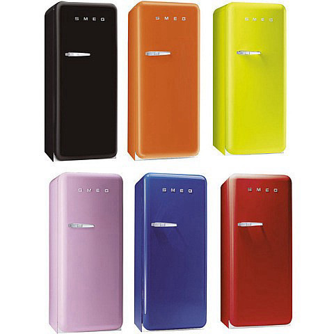 מקרר רטרו דלת אחת צבע אדום קטיפה סמג SMEG דגם: FAB28RRV1