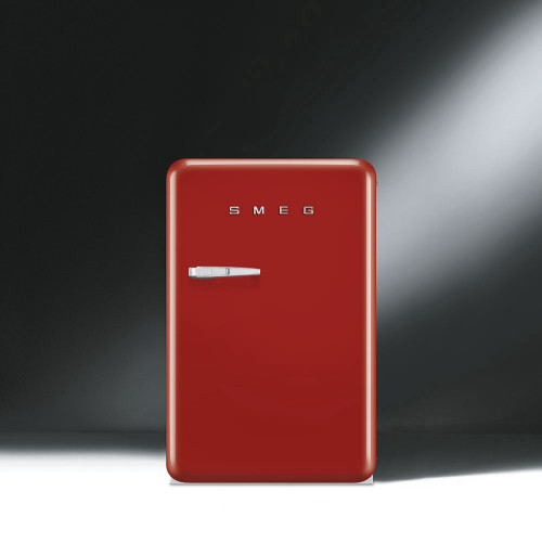 מקרר בר ביתי בעיצוב רטרו צבע אדום סמג SMEG דגם: FAB10HRR