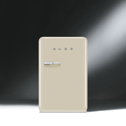 מקרר בר ביתי בעיצוב רטרו צבע קרם סמג SMEG דגם: FAB10HRP