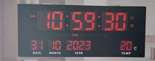 שעון לד למבוגרים