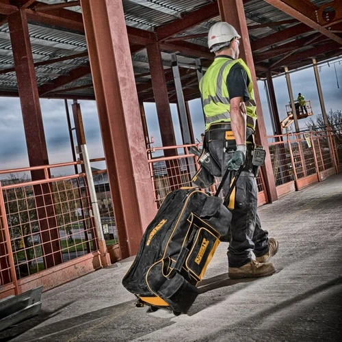 תיק טרולי כלי עבודה עם גלגלים ידית נשיאה DEWALT TSTAK DWST1-79210