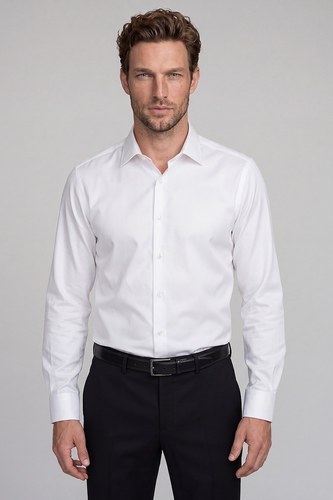 חולצה לבנה עם ברק בגזרת SLIM
