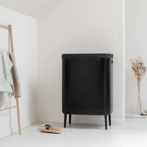 סל כביסה מחולק 45X2 ליטר -Brabantia BO שחור (מבט פונקציונלי) - מתאים לשדרוג מראה האמבטיה בקלות ובמהירות