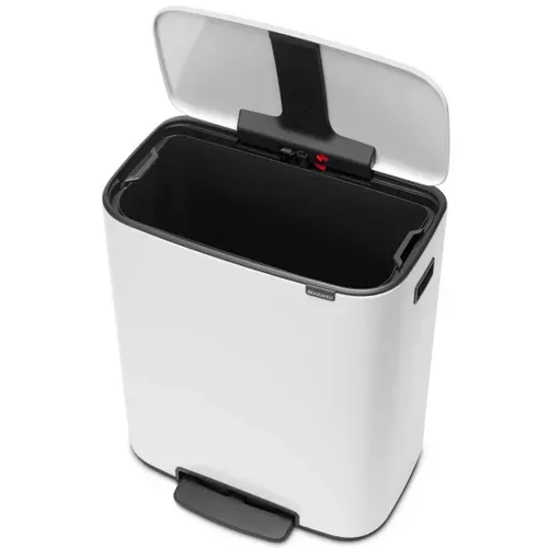 פח ברבנטיה למטבח 60 ליטר - Brabantia לבן מתוך קולקציית פחי אשפה למטבח (מבט נוסף) - שילוב מושלם בין נוחות שימוש יומיומית לסטייל נקי