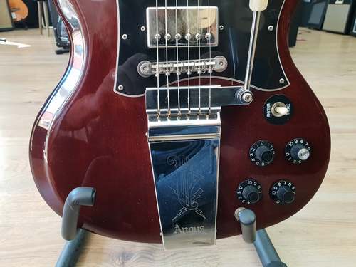 Gibson Angus Young Signature SG Cherry 2005