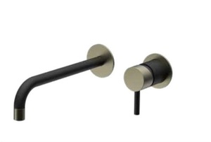 מערכת קיר לכיור רחצה דגם לובר ידית סטיק 1205BG1YBשחור מט בשילוב זהב מט