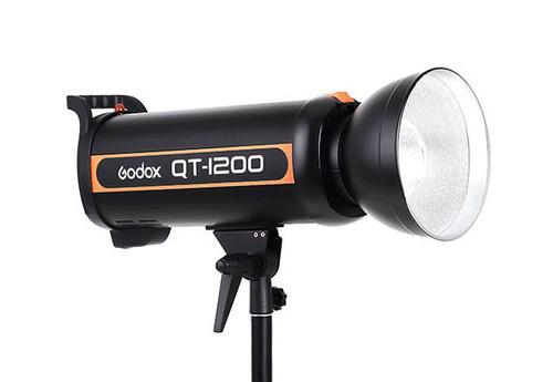 פלאש סטודיו GODOX QT-1200