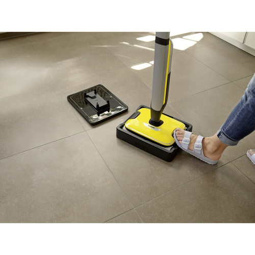 שוטף אלחוטי דגם FC7 CORDLESS KARCHER בצבע לבן