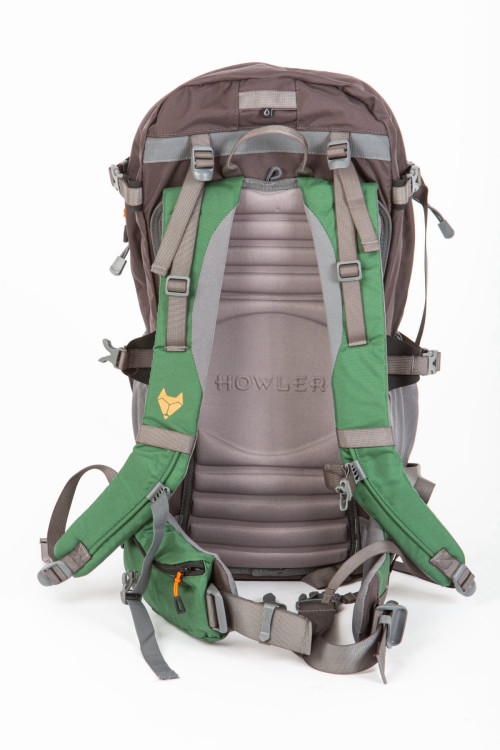 תיק יום מקצועי ALPHA 35L 2.0 מבית HOWLER