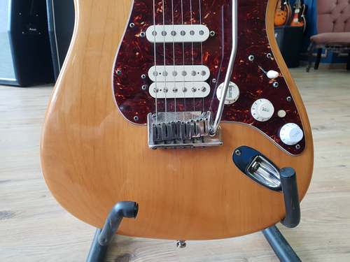 Fender Stratocaster Deluxe 2011
