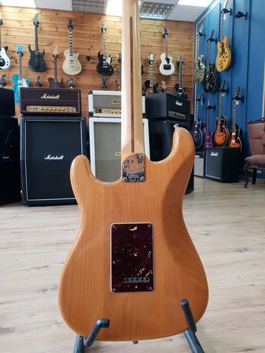Fender Stratocaster Deluxe 2011
