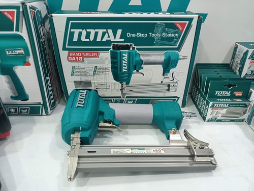 אקדח מסמרים תעשייתי פנאומטי TOTAL