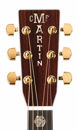 גיטרה אקוסטית + ארגז MARTIN D45