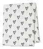חיתול תינוק גדול מעוצב 100% טטרה במבוק 120X120 ס"מ - לבבות שחור/לבן