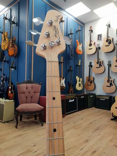 Sterling by Music Man S.U.B. Ray4