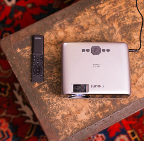 מקרן בייתי Philips NeoPix Ultra 2