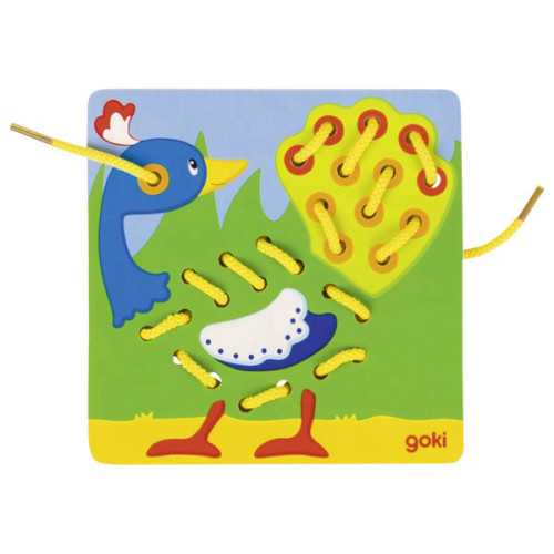 צעצועי עץ GOKI השחלת שרוכים 58572