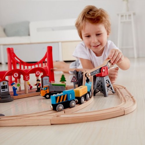 סט רכבת העיר הגדולה מעץ עם גשר, מנוף ומגוון אביזרים 51 חלקים