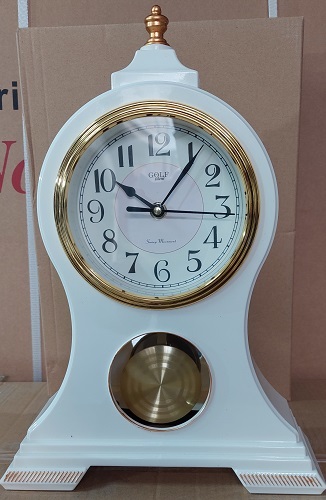 שעוני עץ סגנון עתיק