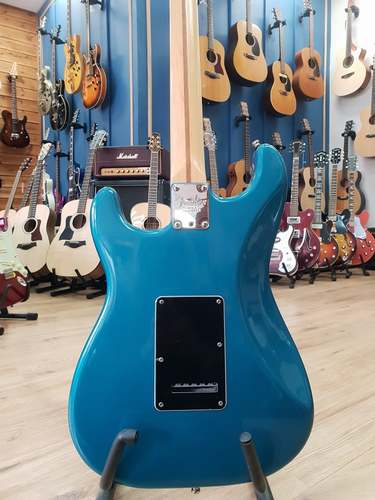 גיטרה חשמלית Fender American Standard Stratocaste 2000