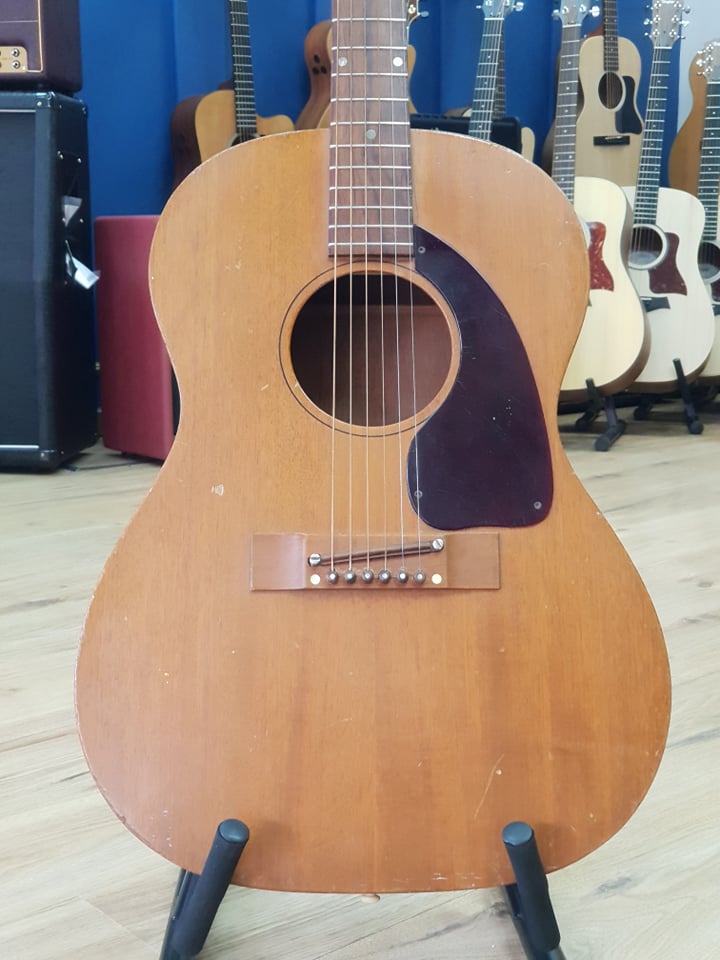 Gibson B-15 Natural 1968