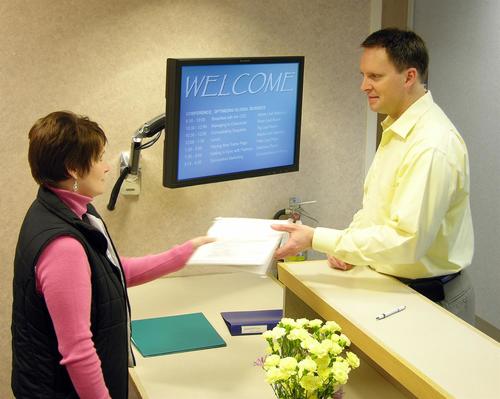 זרוע מפרקית למסך מחשב חיבור לקיר Ergotron MX Wall Mount LCD אלומניום