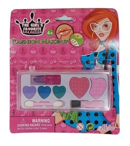 ערכת טיפוח לילדים הכוללת ליפסטיק, סומק וצללית לעיניים 