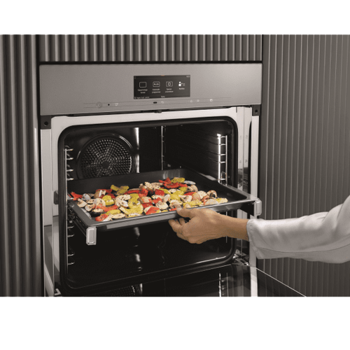 תנור פירוליטי 76 ליטר אפייה עם לחות M-Touch מבית MIELE דגם H 7860 BP clst