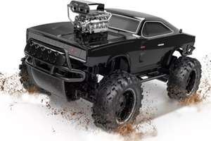 מכונית על שלט CHARGER ATTACK PRO עם גלגלים 4X4 גבוהים במיוחד בעלי קפיצים ובולמים נפרדים - שחור