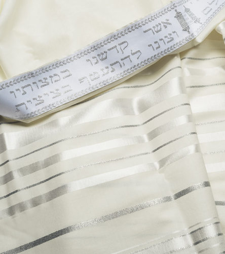 טלית גדול מצמר בצבע לבן כסף