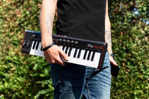 מקלדת שליטה 37 קלידים IK Multimedia iRig Keys 2