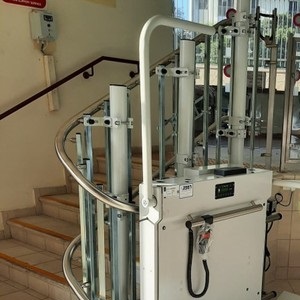 מעלון משטח STEPPER למדרגות מעוקלות