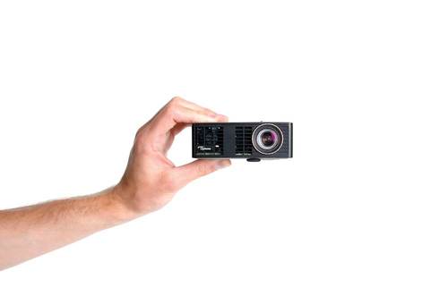 מקרן HD מבית Optoma דגם ML750