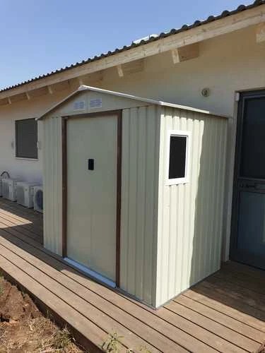 מחסן גינה מתכת פרמיום דגם GARDEN TOP T74 במידות 2.13 על 1.27 מטר