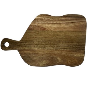 לוח הגשה מעוצב מעץ שיטה 45 ס"מ לחיתוך והגשה La Kitchenette Chef SEGEV