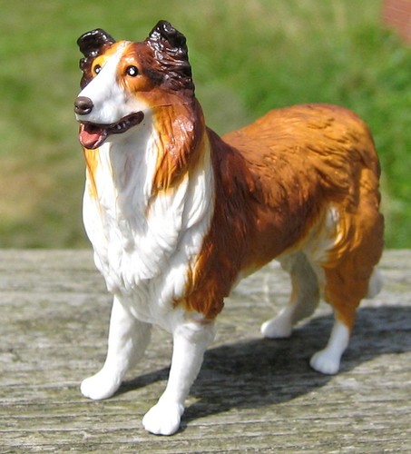 דמות מיניאטורה מגומי דחוס למשחקי דמיון - כלב קולי