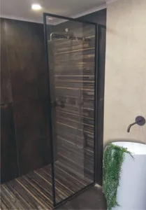 קיר זכוכית אופייס ספייס 8 שטרן מקלחונים