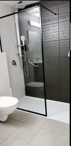 קיר זכוכית אופייס ספייס 15 שטרן מקלחונים