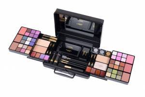 סטים לאיפור 