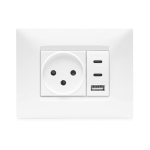 מארז טריפל USB, שקע כח, מתאם ומסגרת BE לבנה 3 מודול ניסקו סוויץ' Nisko
