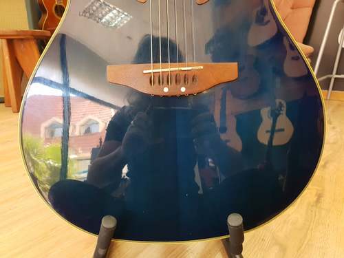 Ovation CS247 Celebrity
