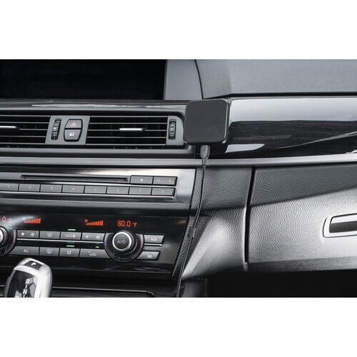 תושבת טלפון מגנטית לרכב עם מטען Peak Design Mobile